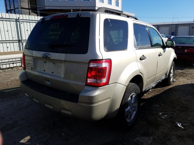 Photo 3 VIN: 1FMCU9D74AKC91214 - FORD ESCAPE XLT 