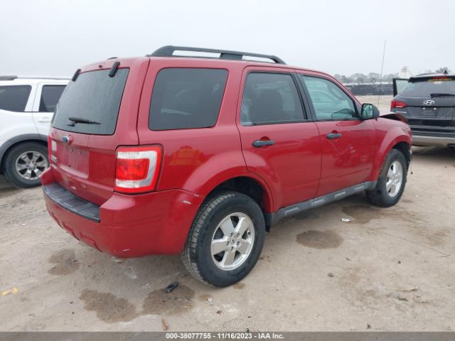 Photo 3 VIN: 1FMCU9D74BKC05367 - FORD ESCAPE 