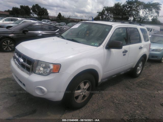 Photo 1 VIN: 1FMCU9D74BKC31807 - FORD ESCAPE 