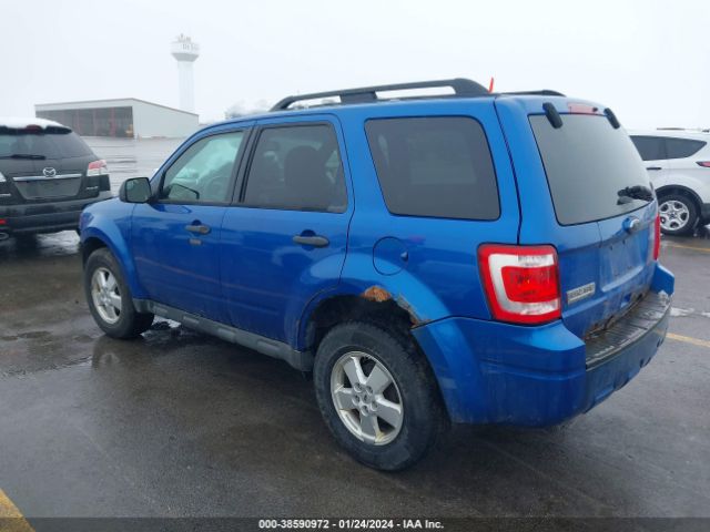 Photo 2 VIN: 1FMCU9D74CKA35755 - FORD ESCAPE 