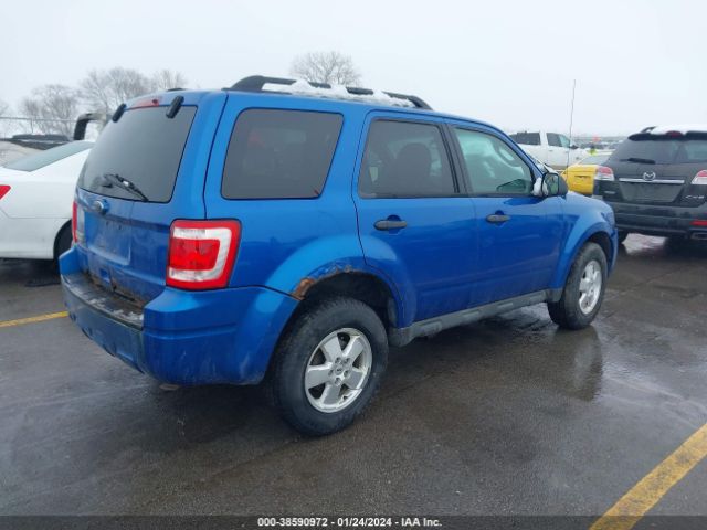 Photo 3 VIN: 1FMCU9D74CKA35755 - FORD ESCAPE 