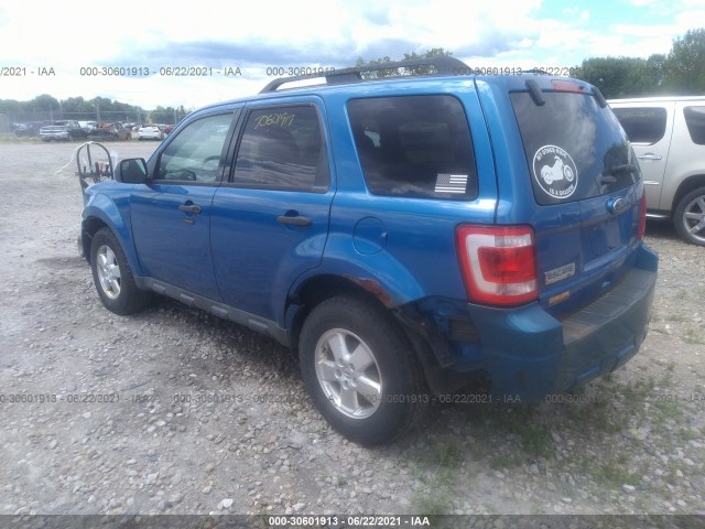 Photo 2 VIN: 1FMCU9D74CKA72708 - FORD ESCAPE 