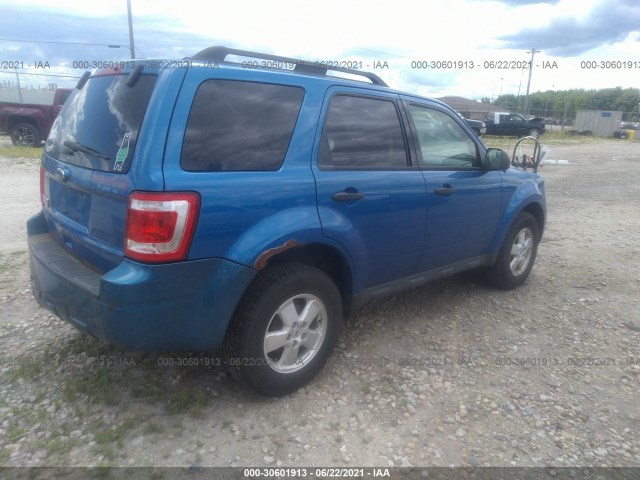 Photo 3 VIN: 1FMCU9D74CKA72708 - FORD ESCAPE 