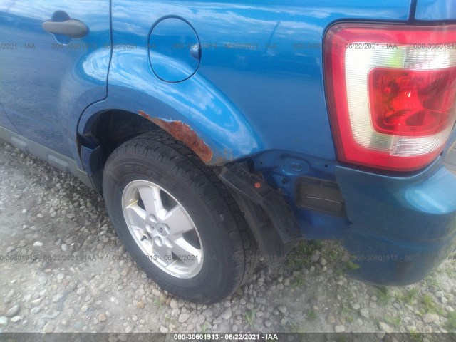 Photo 5 VIN: 1FMCU9D74CKA72708 - FORD ESCAPE 