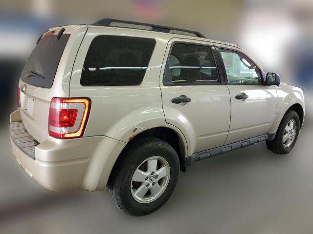 Photo 2 VIN: 1FMCU9D74CKB33779 - FORD ESCAPE 