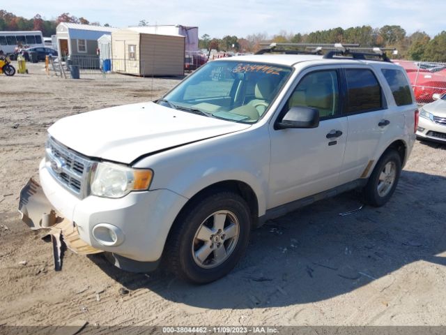 Photo 1 VIN: 1FMCU9D74CKB92993 - FORD ESCAPE 