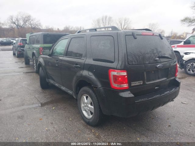 Photo 2 VIN: 1FMCU9D74CKC43750 - FORD ESCAPE 