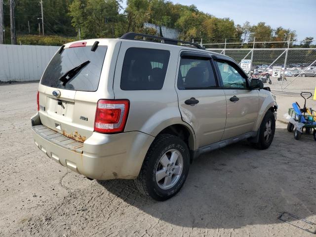 Photo 2 VIN: 1FMCU9D75AKC63874 - FORD ESCAPE XLT 