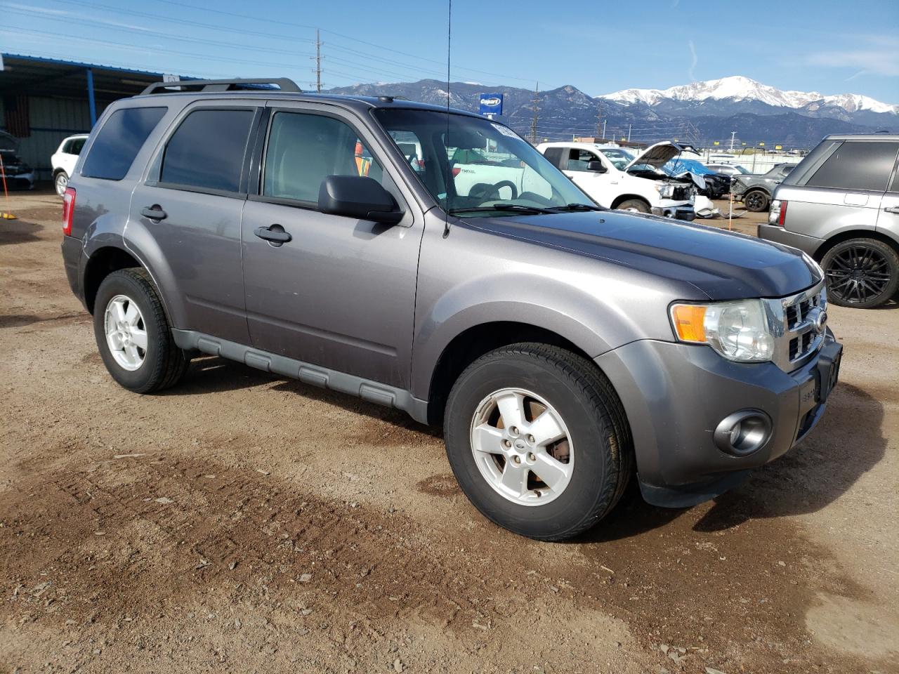 Photo 3 VIN: 1FMCU9D75AKC77094 - FORD ESCAPE 