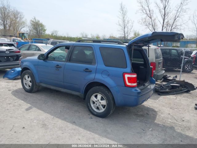 Photo 2 VIN: 1FMCU9D75AKD09851 - FORD ESCAPE 