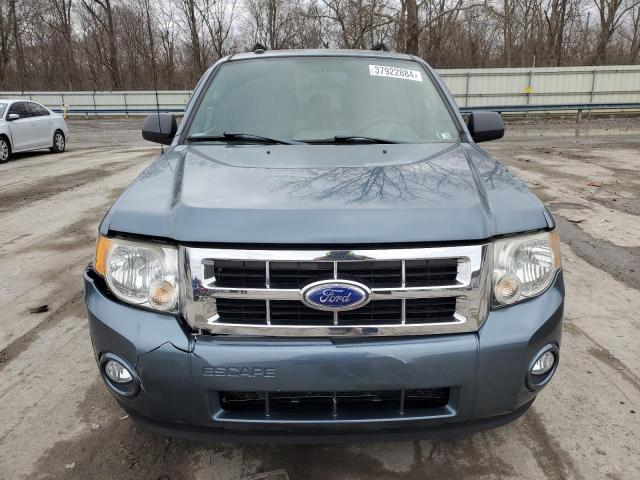 Photo 4 VIN: 1FMCU9D75BKC05443 - FORD ESCAPE 