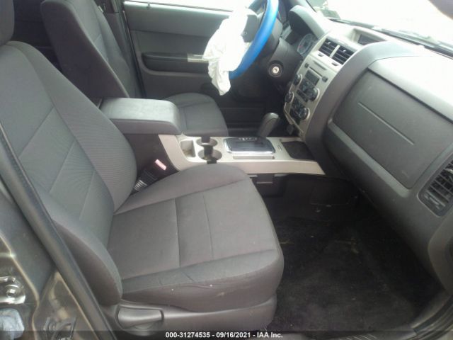 Photo 4 VIN: 1FMCU9D75CKA48790 - FORD ESCAPE 