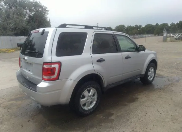 Photo 3 VIN: 1FMCU9D75CKB18854 - FORD ESCAPE 