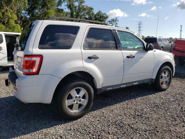 Photo 2 VIN: 1FMCU9D75CKB32544 - FORD ESCAPE 