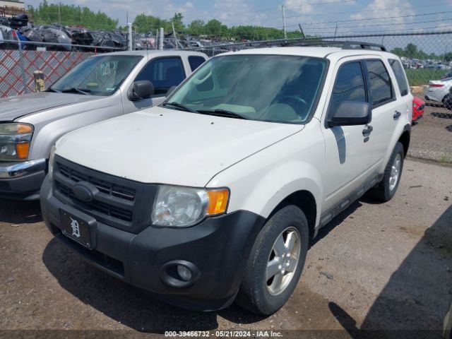 Photo 1 VIN: 1FMCU9D75CKB58674 - FORD ESCAPE 