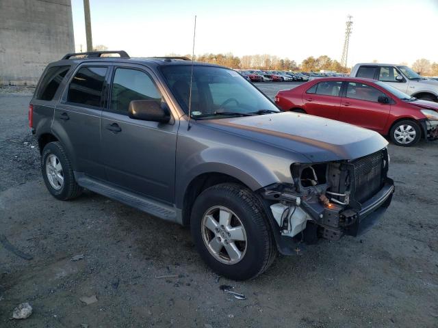 Photo 3 VIN: 1FMCU9D75CKB60599 - FORD ESCAPE XLT 