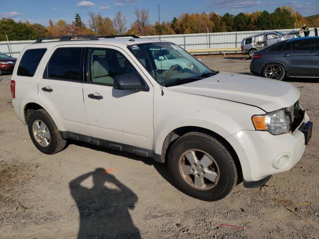 Photo 3 VIN: 1FMCU9D75CKB95496 - FORD ESCAPE 