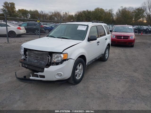 Photo 1 VIN: 1FMCU9D75CKC29646 - FORD ESCAPE 