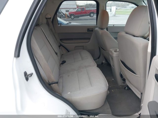 Photo 7 VIN: 1FMCU9D75CKC29646 - FORD ESCAPE 