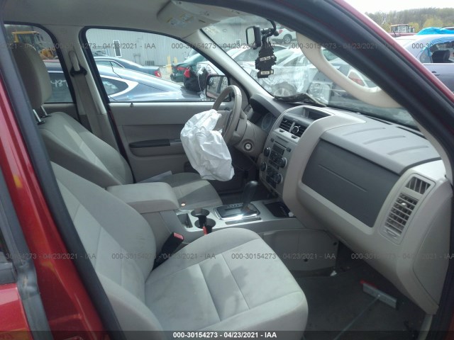 Photo 4 VIN: 1FMCU9D76AKC59753 - FORD ESCAPE 