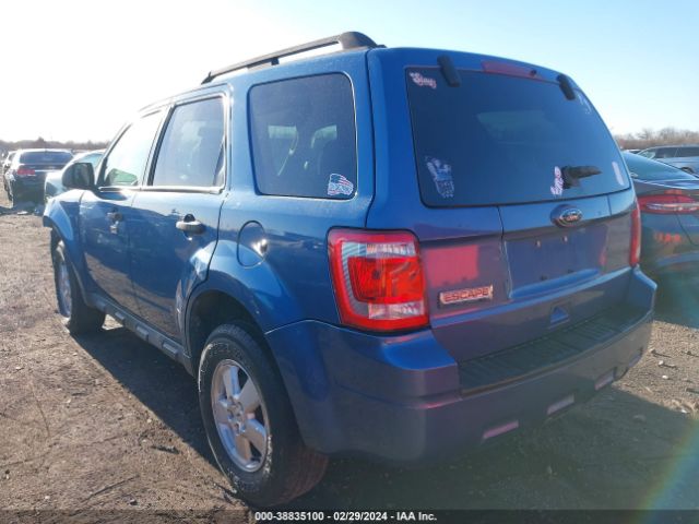 Photo 2 VIN: 1FMCU9D76AKC60384 - FORD ESCAPE 