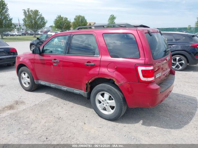 Photo 2 VIN: 1FMCU9D76BKA66973 - FORD ESCAPE 