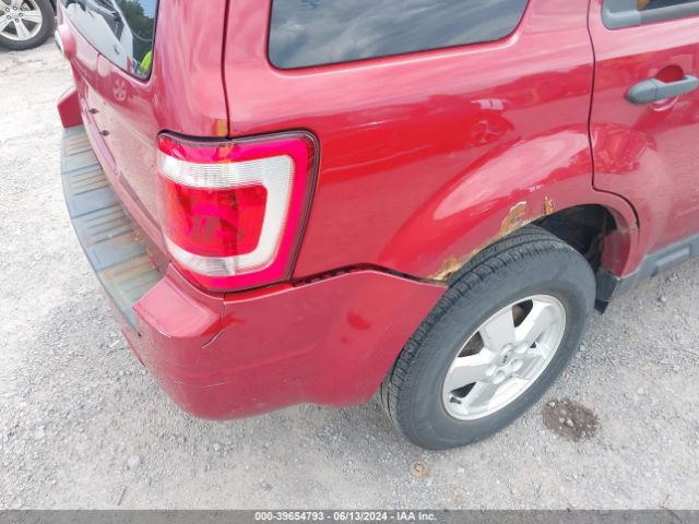 Photo 5 VIN: 1FMCU9D76BKA66973 - FORD ESCAPE 