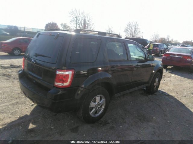 Photo 3 VIN: 1FMCU9D76BKB17680 - FORD ESCAPE 