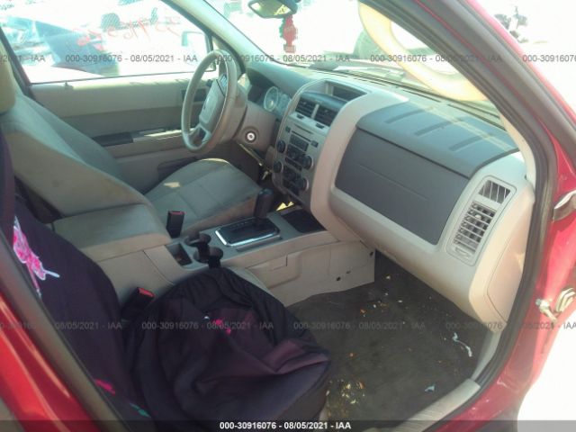 Photo 4 VIN: 1FMCU9D76BKC21229 - FORD ESCAPE 