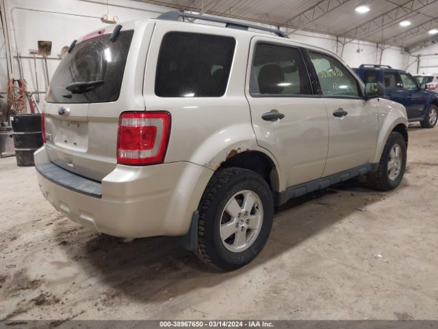 Photo 3 VIN: 1FMCU9D76CKA05074 - FORD ESCAPE 