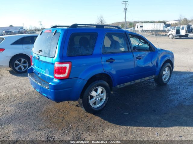 Photo 3 VIN: 1FMCU9D76CKA13742 - FORD ESCAPE 