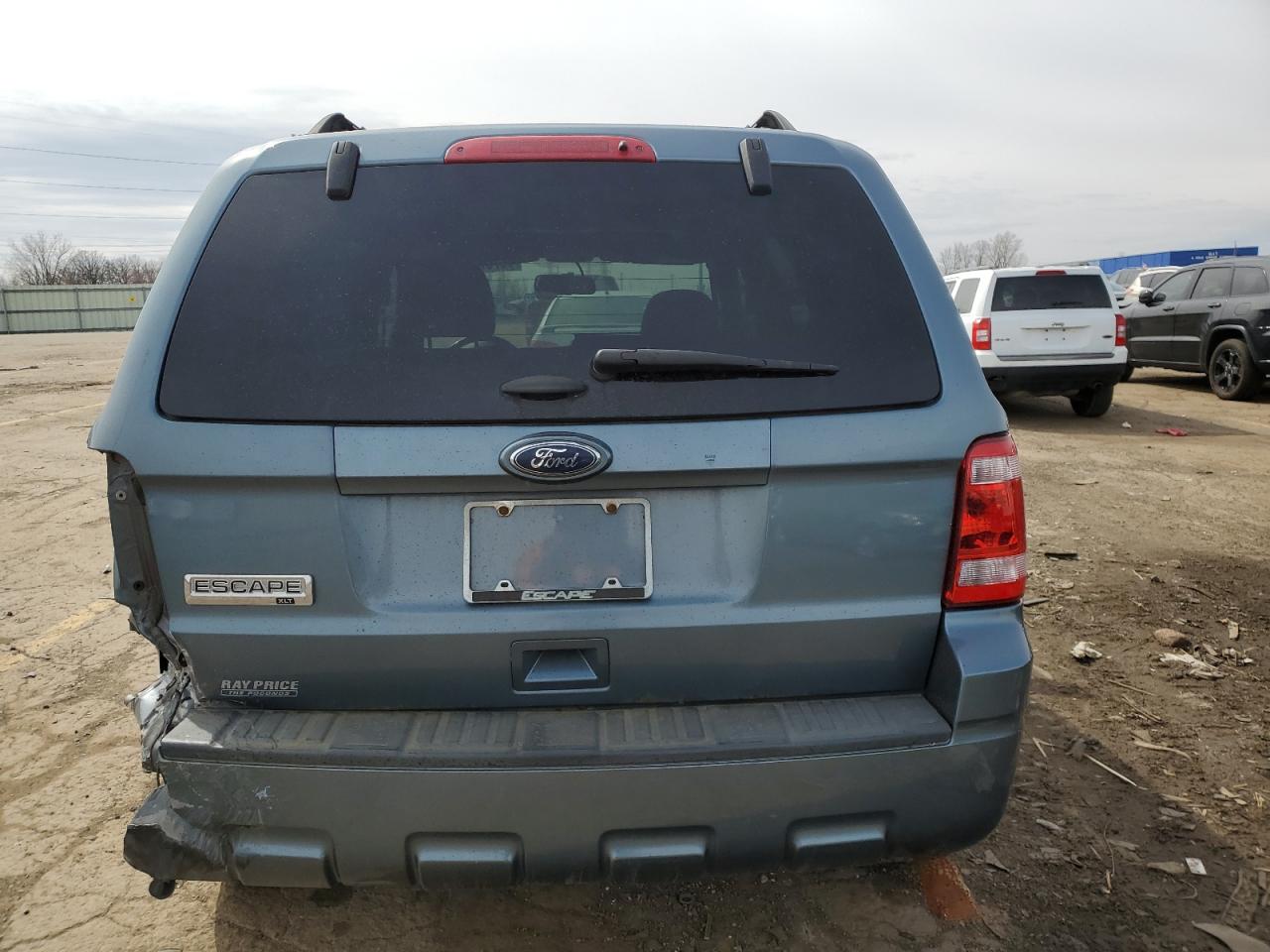 Photo 5 VIN: 1FMCU9D76CKA87386 - FORD ESCAPE 