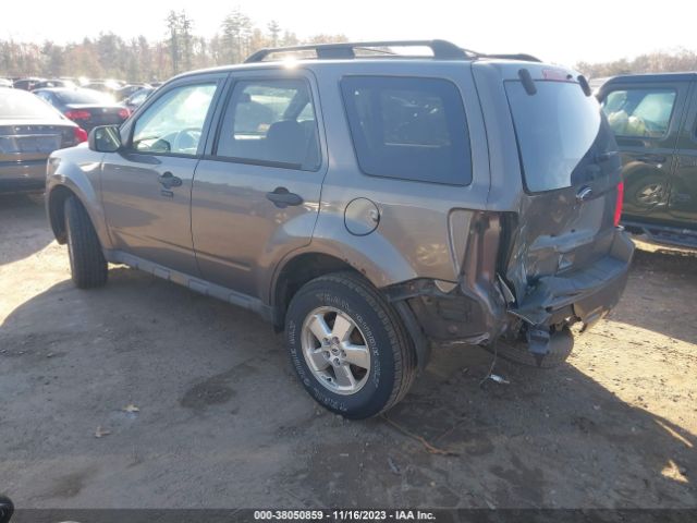 Photo 2 VIN: 1FMCU9D76CKB78609 - FORD ESCAPE 