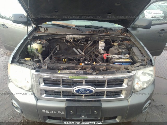 Photo 9 VIN: 1FMCU9D77BKA24666 - FORD ESCAPE 