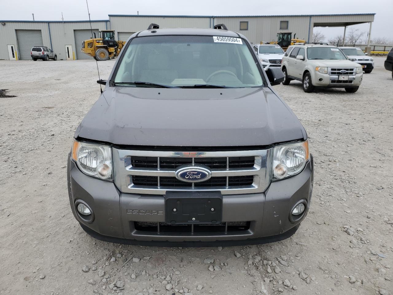 Photo 4 VIN: 1FMCU9D77BKA68280 - FORD ESCAPE 