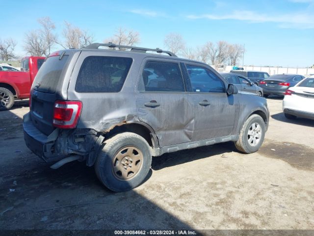 Photo 3 VIN: 1FMCU9D77BKA83037 - FORD ESCAPE 