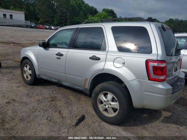 Photo 2 VIN: 1FMCU9D77BKB29255 - FORD ESCAPE 