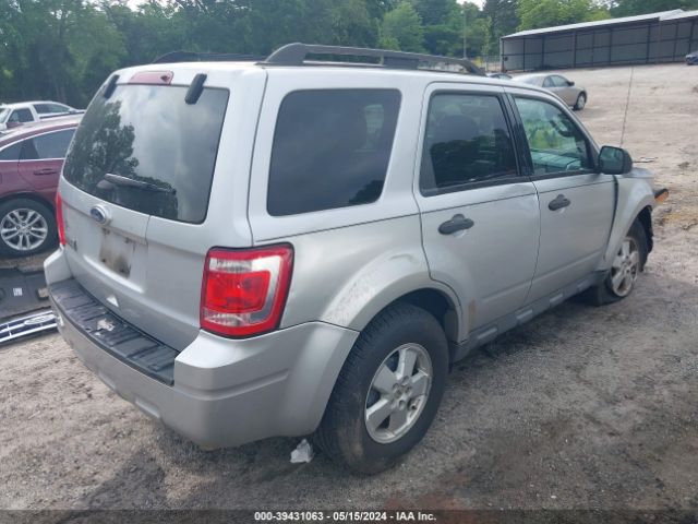 Photo 3 VIN: 1FMCU9D77BKB29255 - FORD ESCAPE 