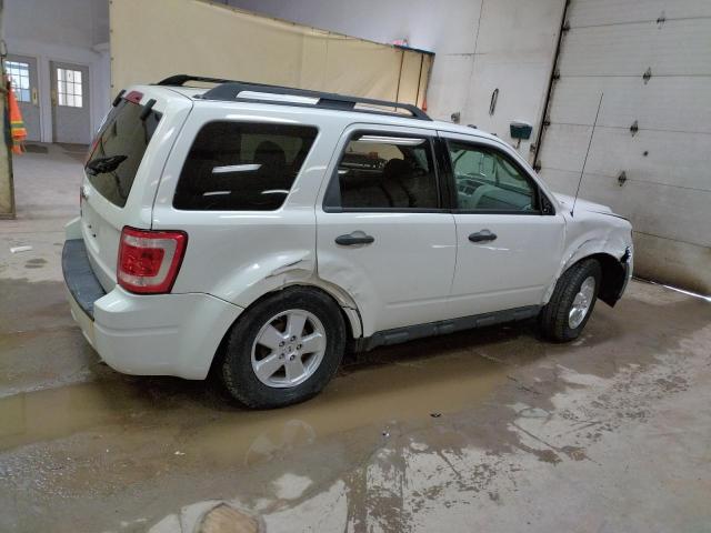 Photo 2 VIN: 1FMCU9D77BKB83722 - FORD ESCAPE XLT 