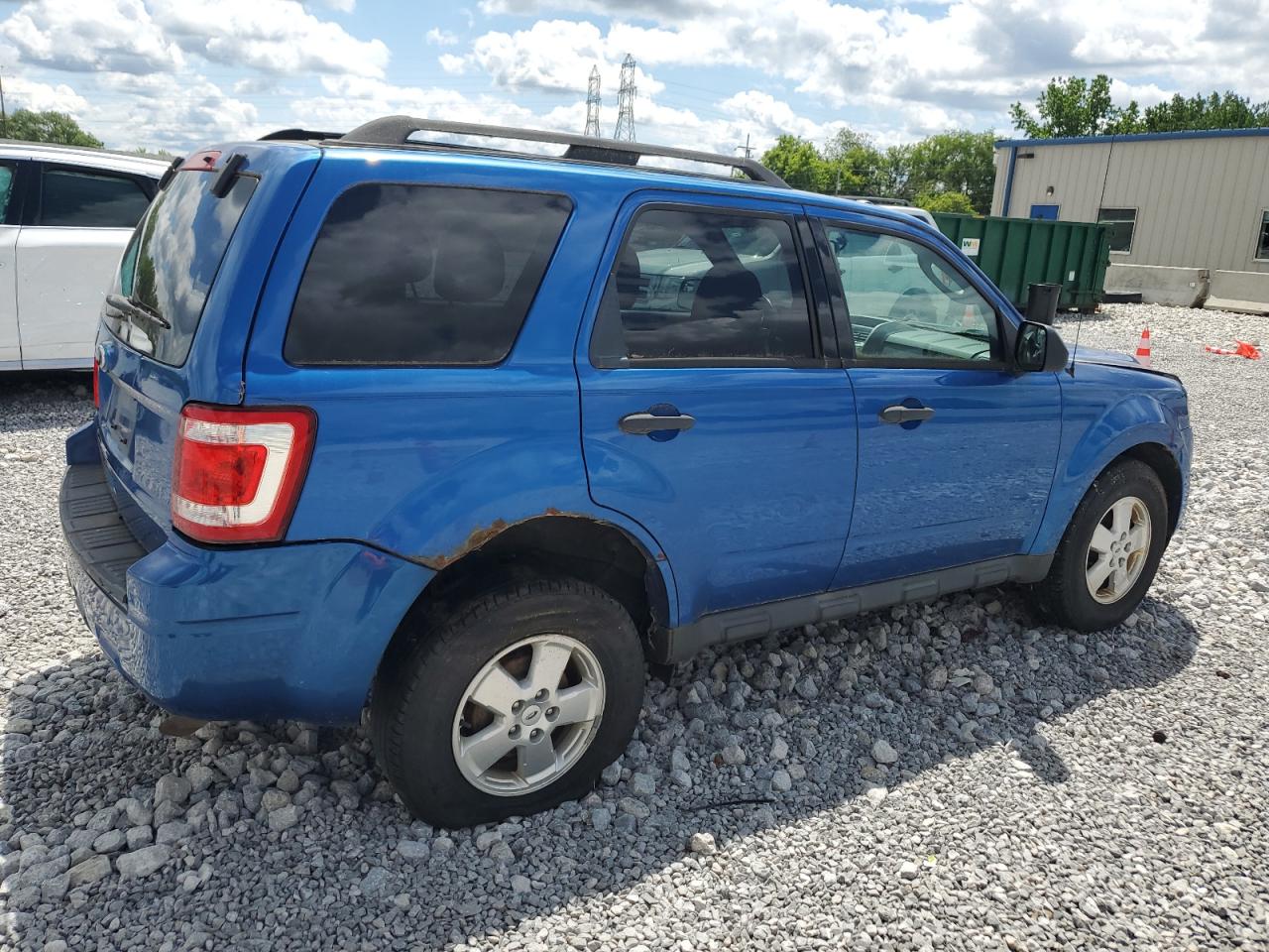 Photo 2 VIN: 1FMCU9D77CKB00548 - FORD ESCAPE 