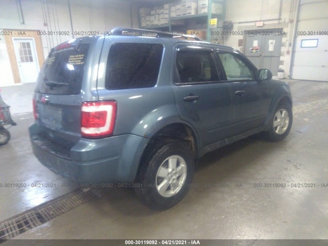 Photo 3 VIN: 1FMCU9D78AKA35884 - FORD ESCAPE 