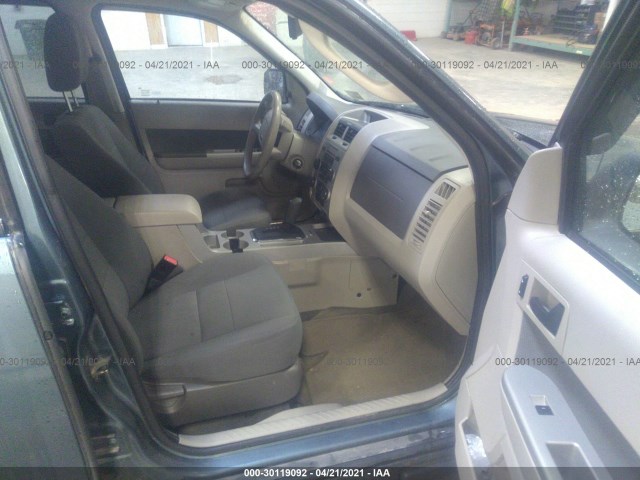 Photo 4 VIN: 1FMCU9D78AKA35884 - FORD ESCAPE 