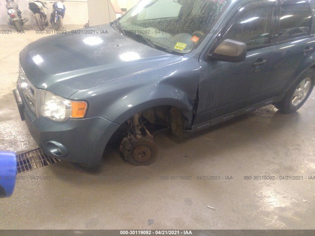 Photo 5 VIN: 1FMCU9D78AKA35884 - FORD ESCAPE 