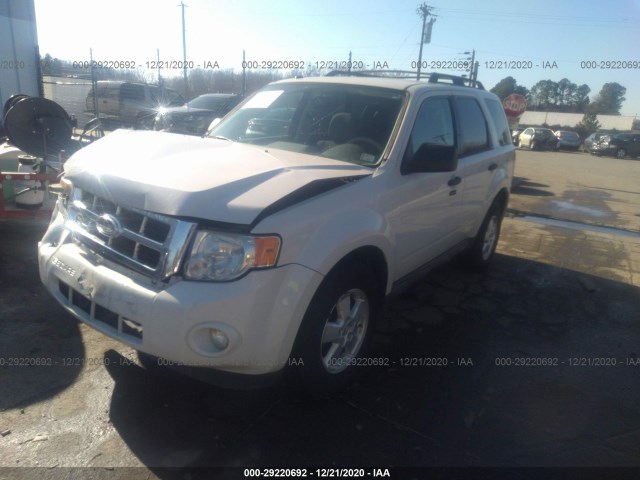 Photo 1 VIN: 1FMCU9D78AKC68633 - FORD ESCAPE 