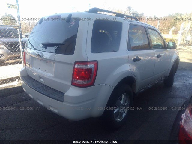 Photo 3 VIN: 1FMCU9D78AKC68633 - FORD ESCAPE 