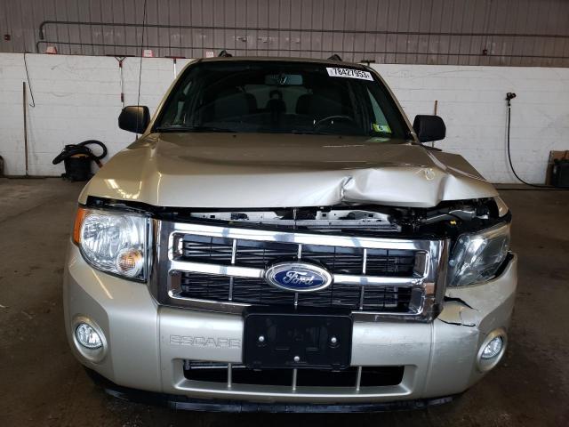 Photo 4 VIN: 1FMCU9D78AKC75419 - FORD ESCAPE 