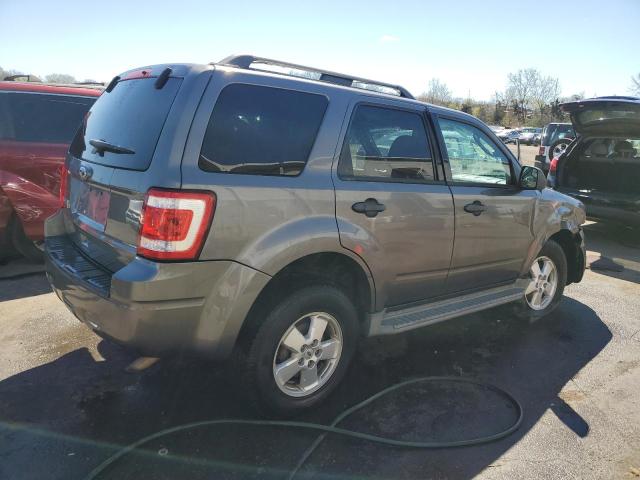 Photo 2 VIN: 1FMCU9D78AKD07138 - FORD ESCAPE 