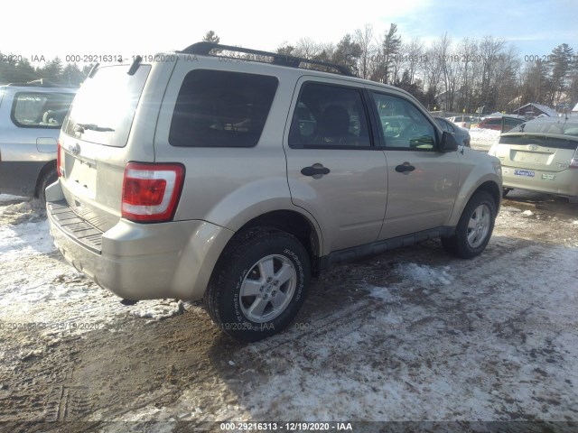 Photo 3 VIN: 1FMCU9D78BKB26087 - FORD ESCAPE 