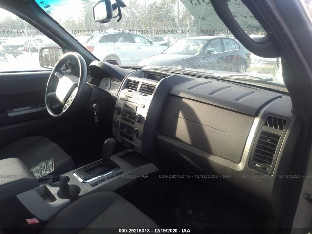 Photo 4 VIN: 1FMCU9D78BKB26087 - FORD ESCAPE 