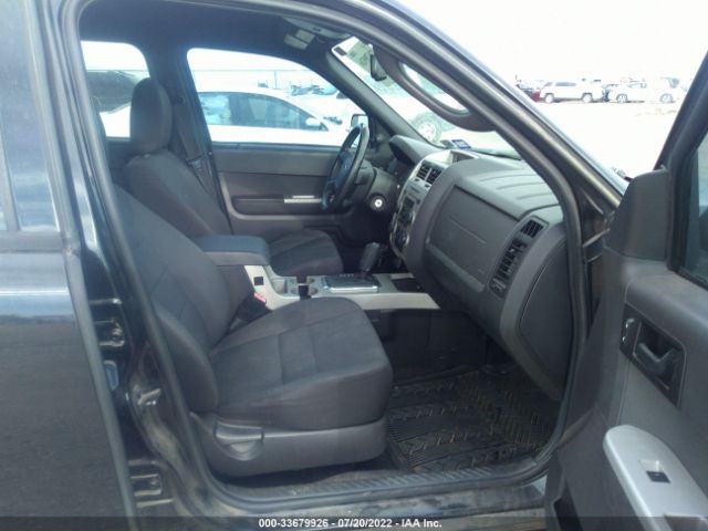 Photo 4 VIN: 1FMCU9D78BKB54133 - FORD ESCAPE 